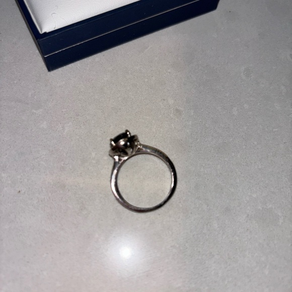 Ring - Picture 4 of 4